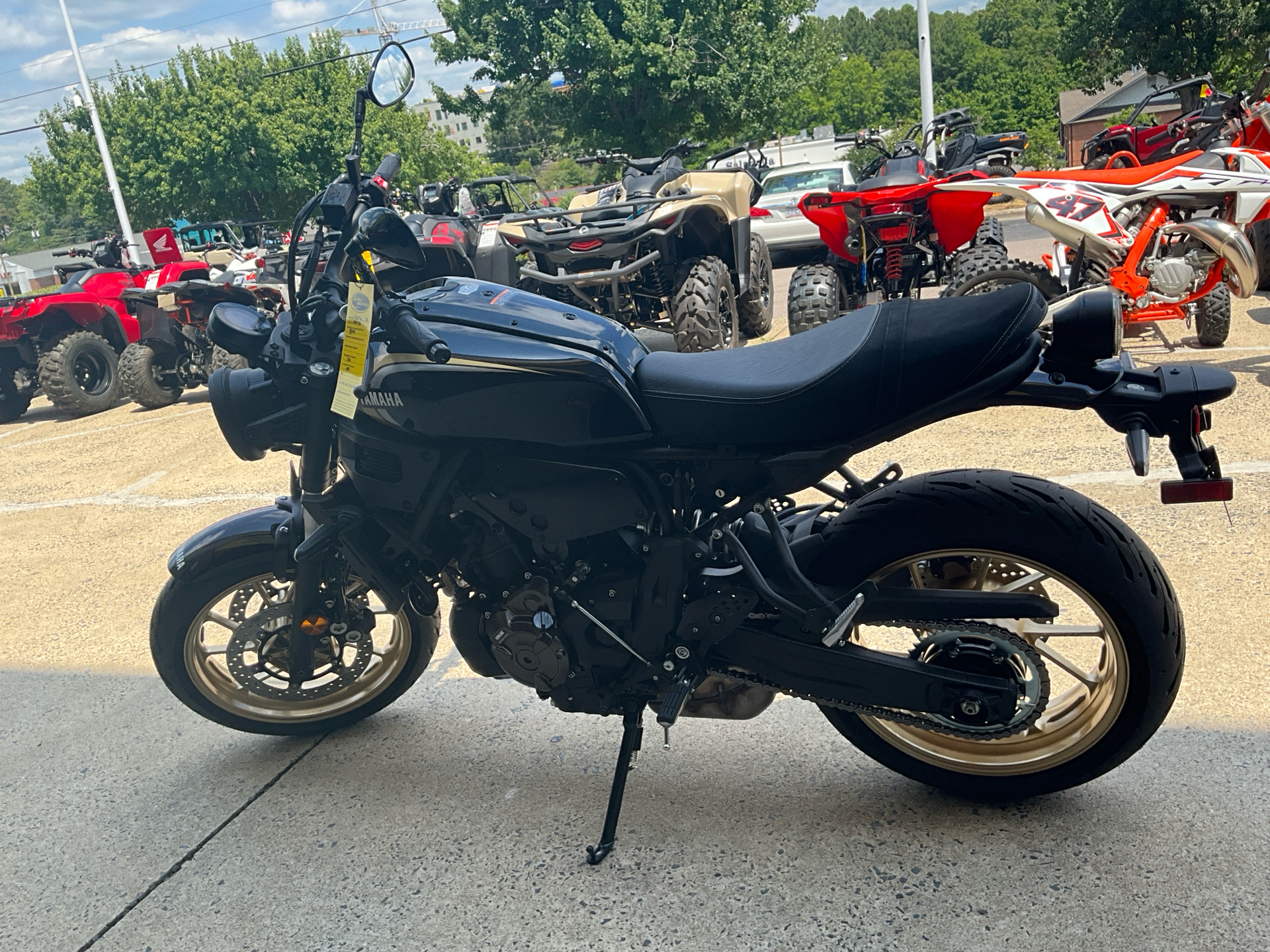 2024 Yamaha XSR700 in Durham, North Carolina - Photo 5