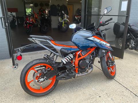 2024 KTM 390 Duke in Durham, North Carolina - Photo 2