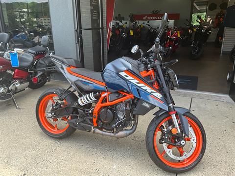 2024 KTM 390 Duke in Durham, North Carolina - Photo 3