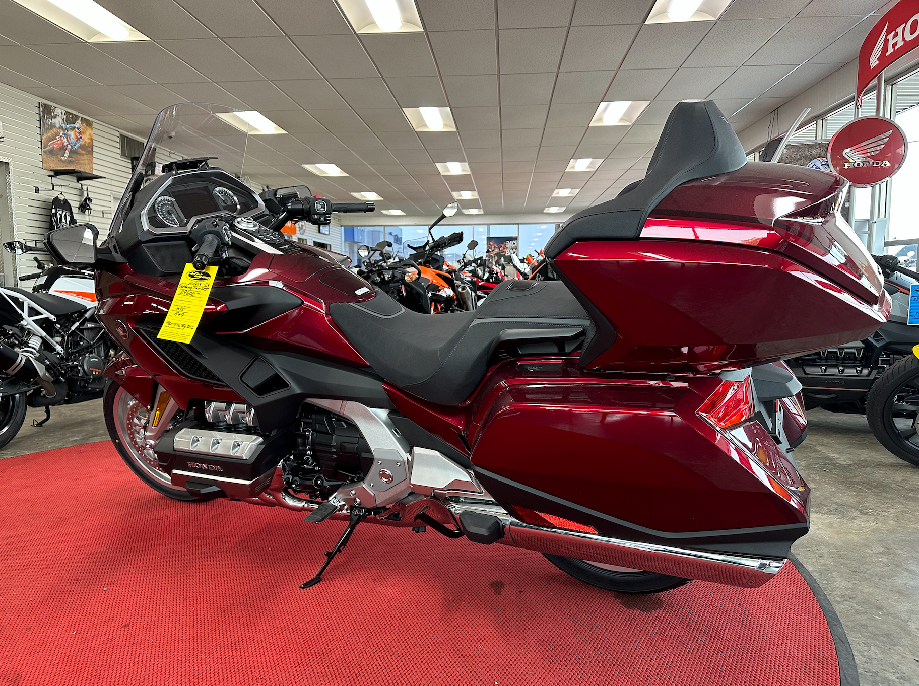 2023 Honda Gold Wing Tour Automatic DCT in Durham, North Carolina - Photo 2