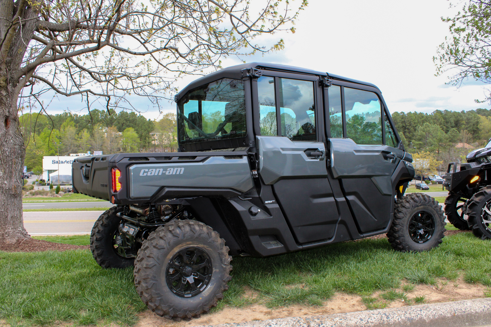 2024 Can-Am Defender MAX Limited HD10 in Durham, North Carolina - Photo 2