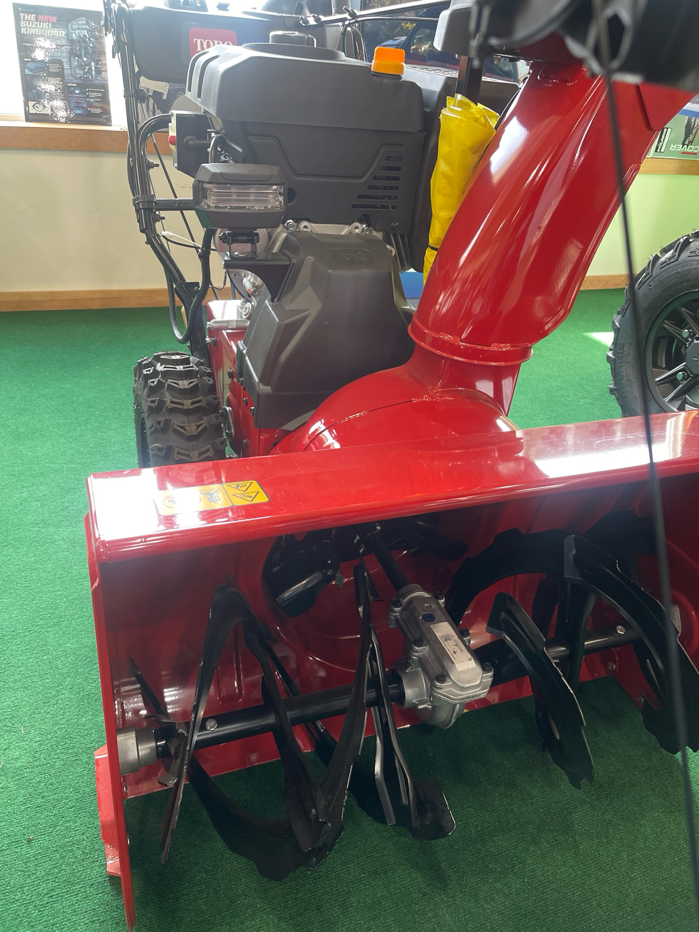 Toro 32 in. Power Max HD 1232 OHXE in Malone, New York - Photo 2