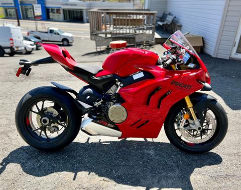 2022 Ducati Panigale V4 S in Fort Montgomery, New York - Photo 1