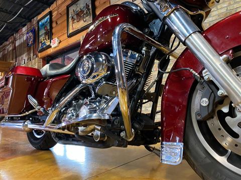 2008 Harley-Davidson Street Glide® in Big Bend, Wisconsin - Photo 11