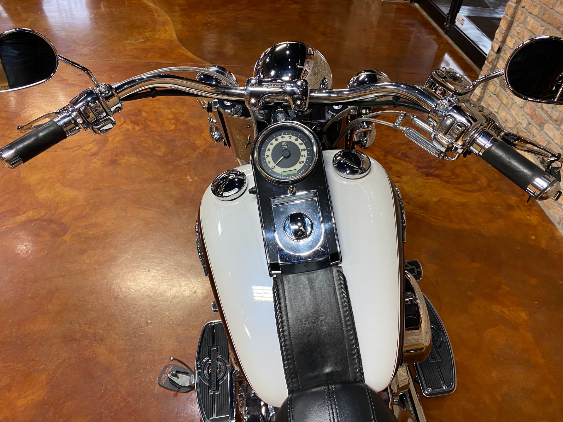 2005 Harley-Davidson FLSTN/FLSTNI Softail® Deluxe in Big Bend, Wisconsin - Photo 16
