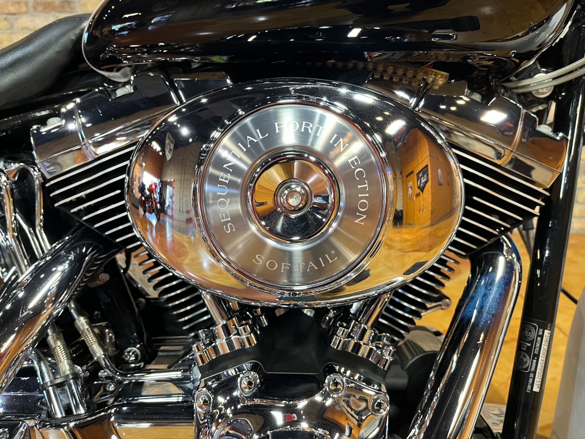 2005 Harley-Davidson FLSTN/FLSTNI Softail® Deluxe in Big Bend, Wisconsin - Photo 8