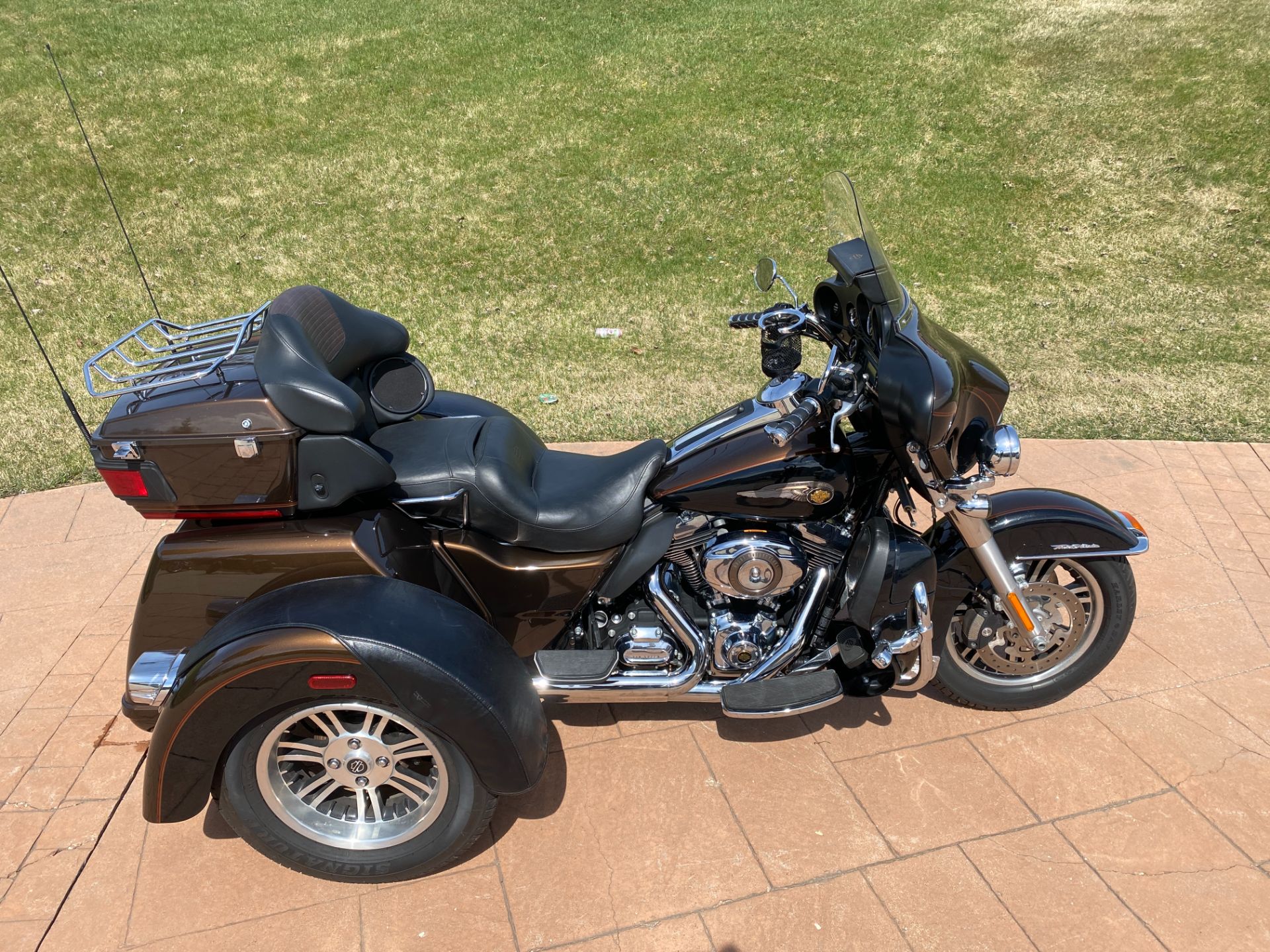 2013 Harley-Davidson Tri Glide® Ultra Classic® 110th Anniversary Edition in Big Bend, Wisconsin - Photo 21