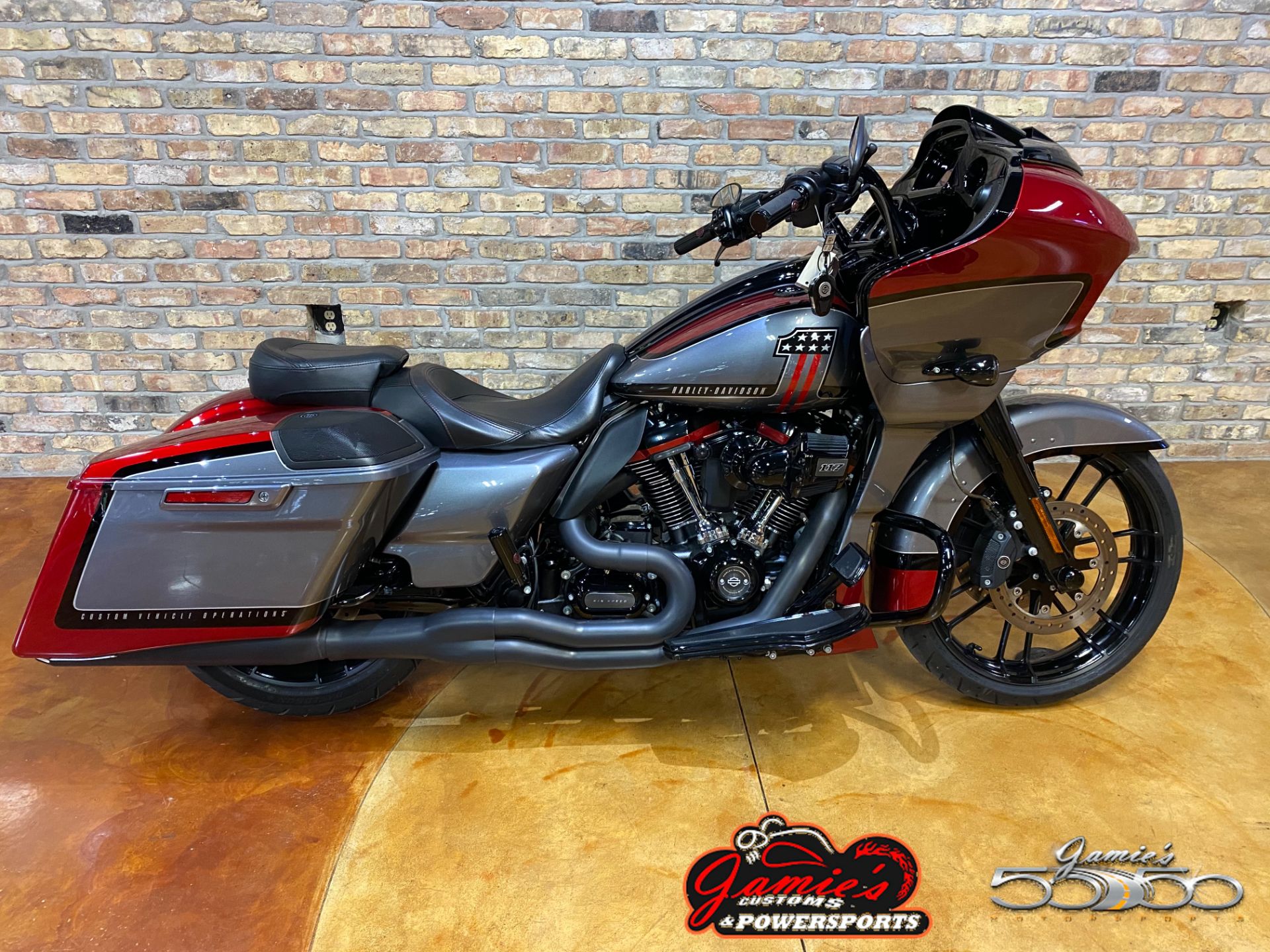 Used 2019 Harley Davidson Cvo Road Glide Motorcycles In Big Bend Wi 4382 Red Pepper Magnetic Grey With Black Hole