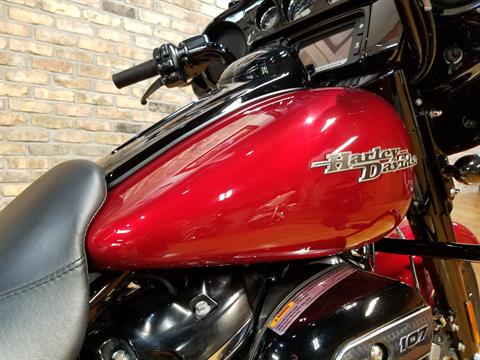 2018 Harley-Davidson Street Glide® Special in Big Bend, Wisconsin - Photo 12