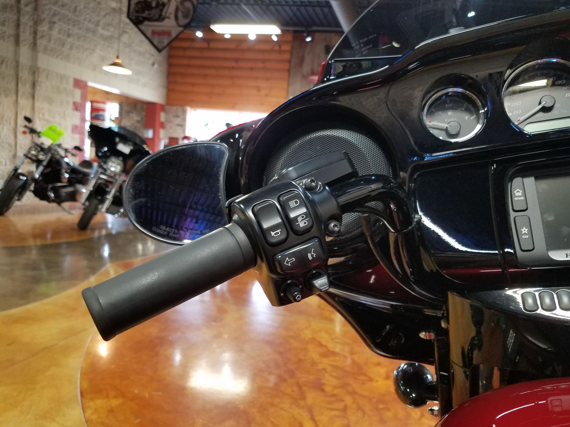 2018 Harley-Davidson Street Glide® Special in Big Bend, Wisconsin - Photo 54