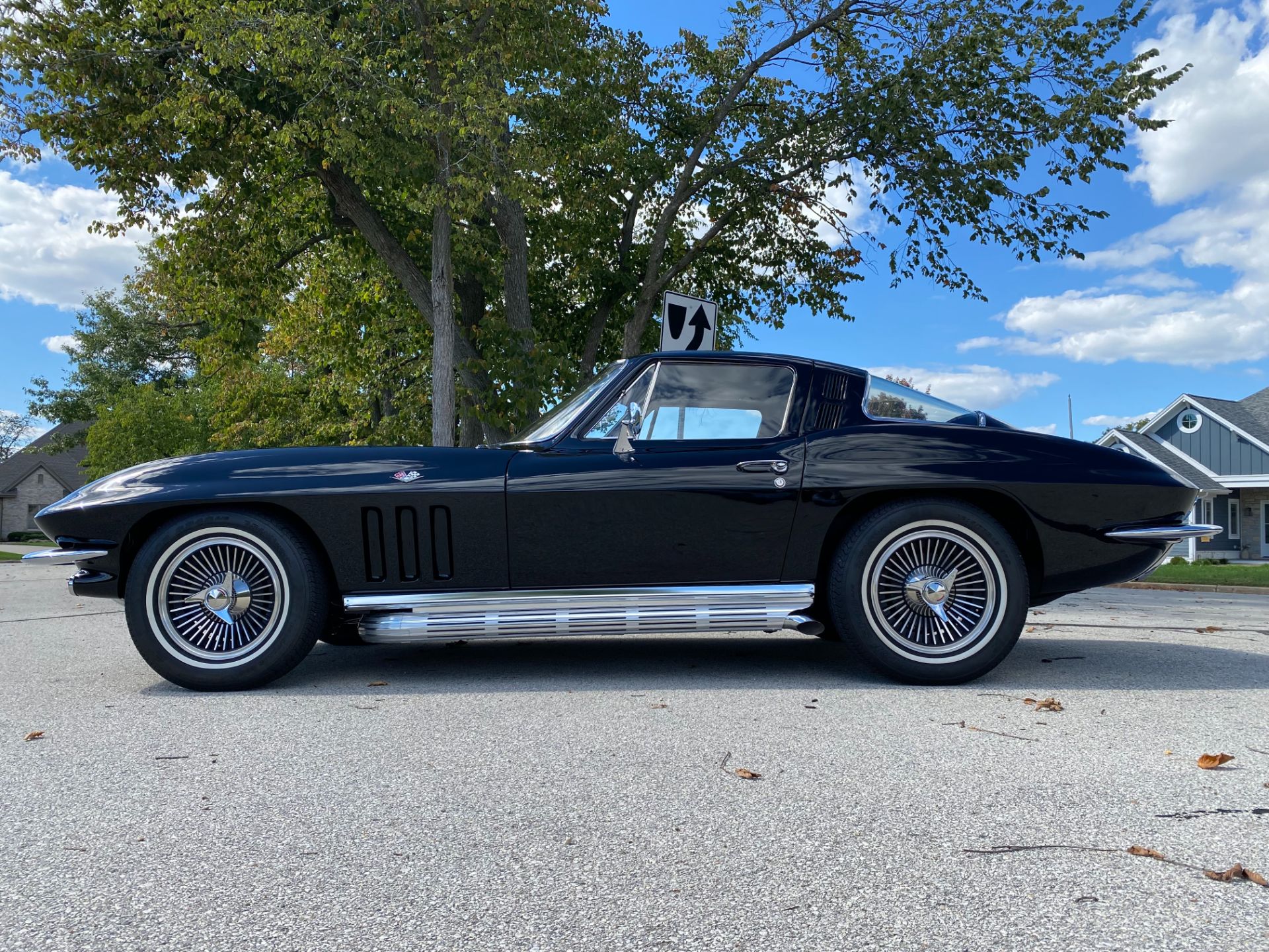 1965 Chevrolet Corvette in Big Bend, Wisconsin - Photo 13