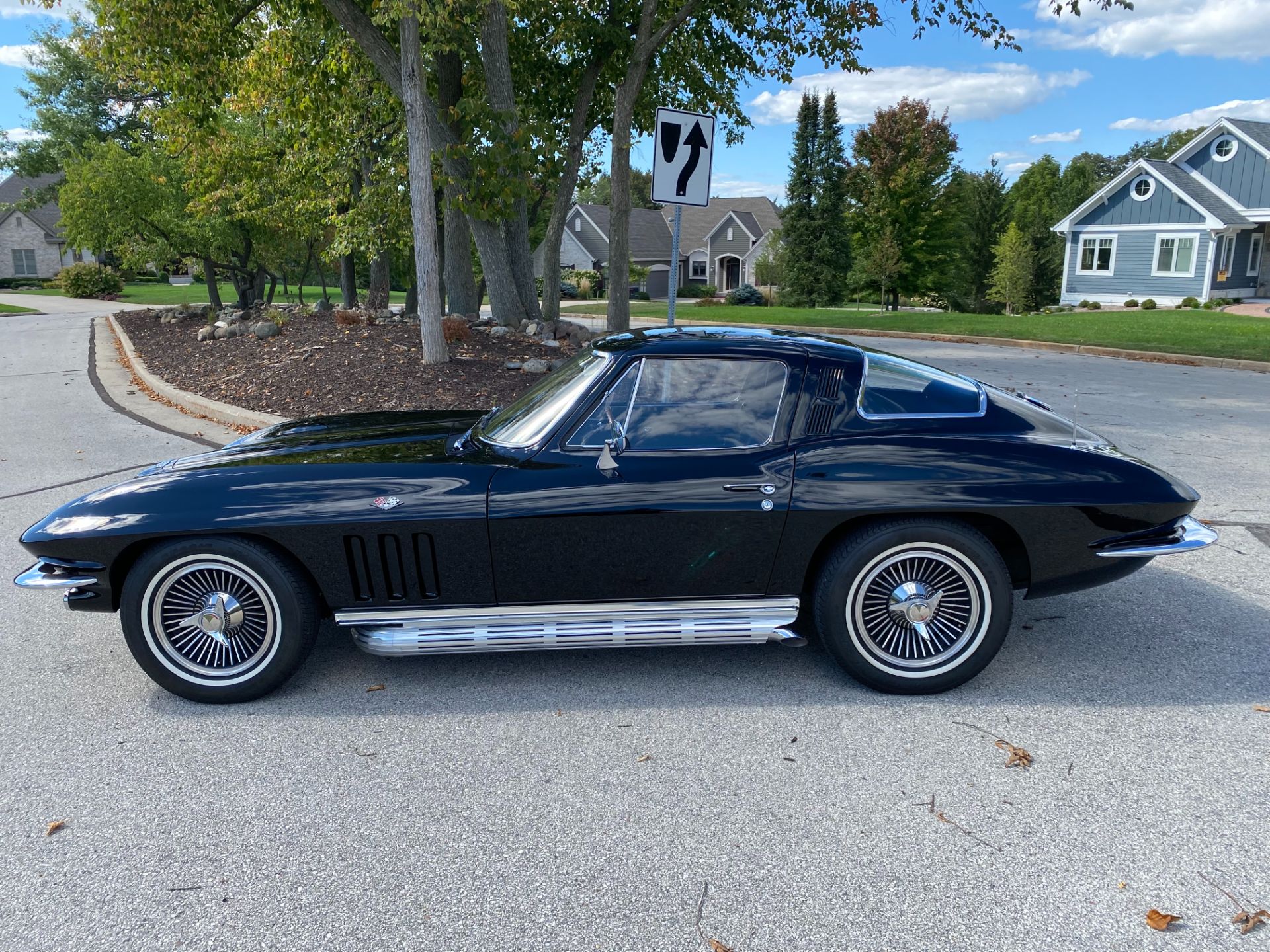 1965 Chevrolet Corvette in Big Bend, Wisconsin - Photo 14