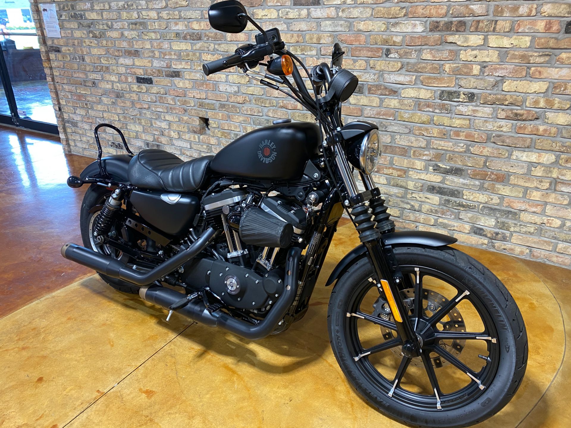 2020 Harley-Davidson Iron 883™ in Big Bend, Wisconsin - Photo 4