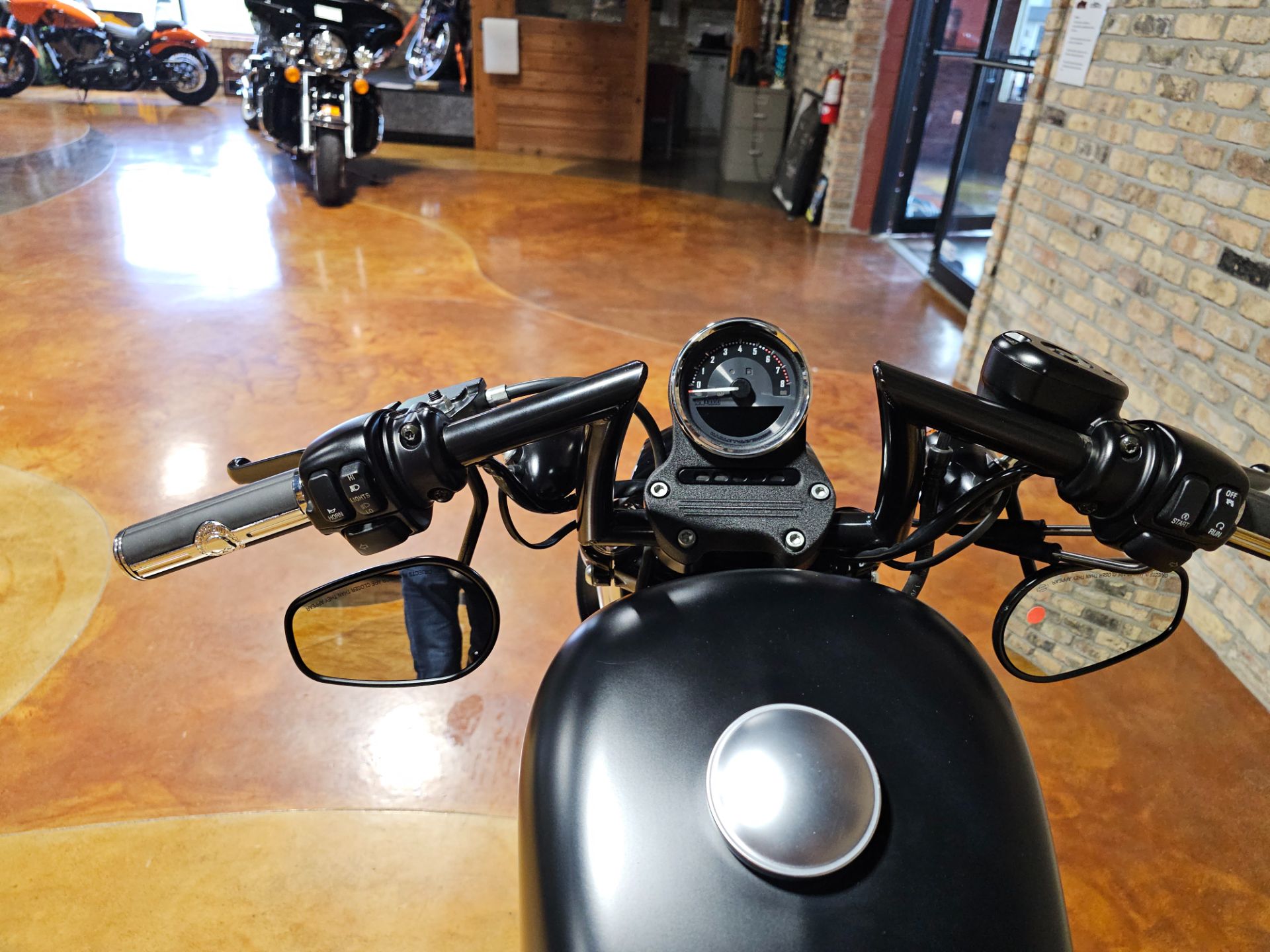 2009 Harley-Davidson Sportster® Iron 883™ in Big Bend, Wisconsin - Photo 30