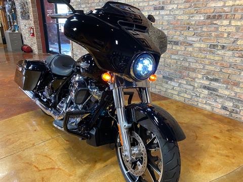 2021 Harley-Davidson Street Glide® in Big Bend, Wisconsin - Photo 15