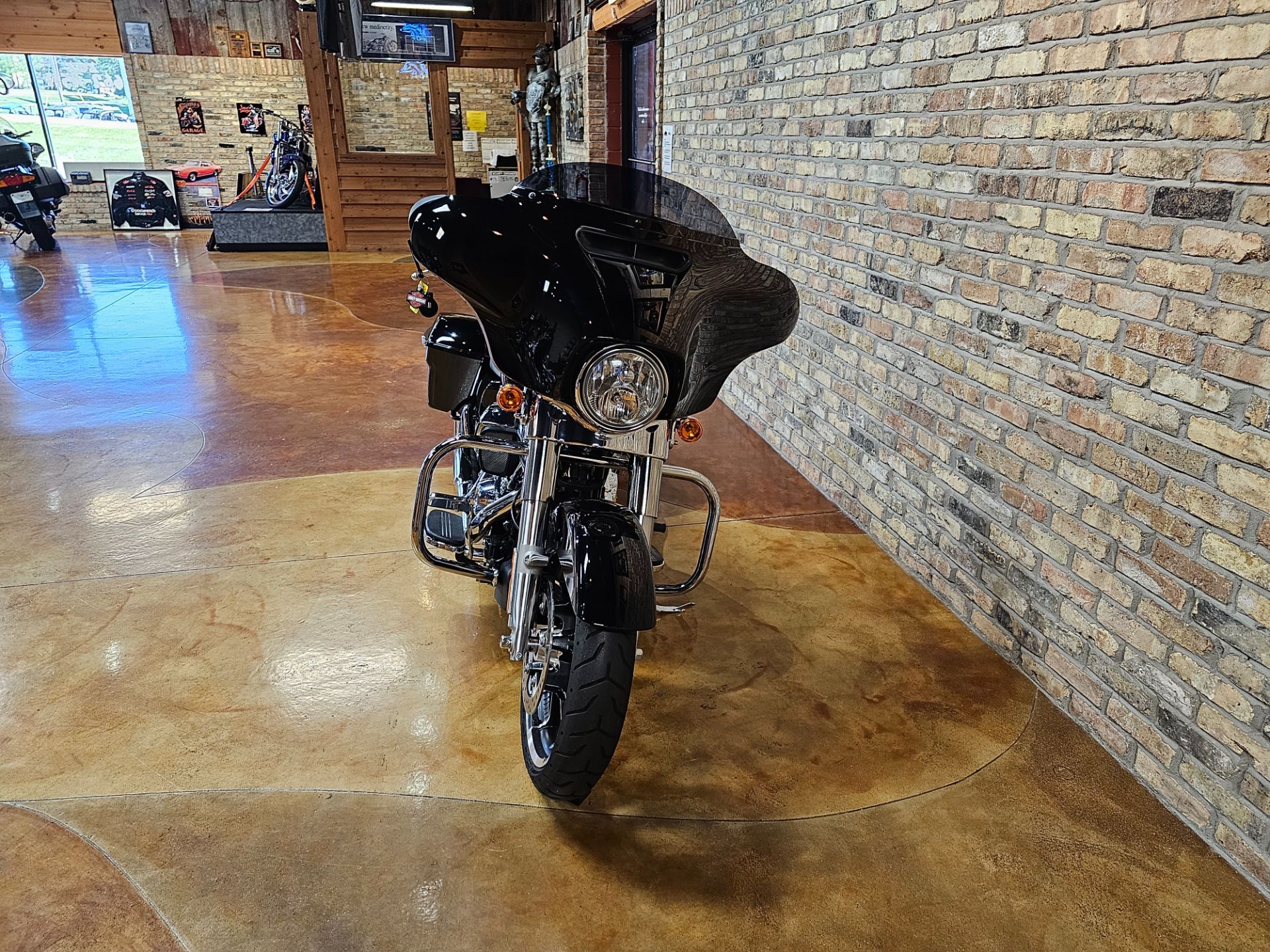 2021 Harley-Davidson Street Glide® in Big Bend, Wisconsin - Photo 15