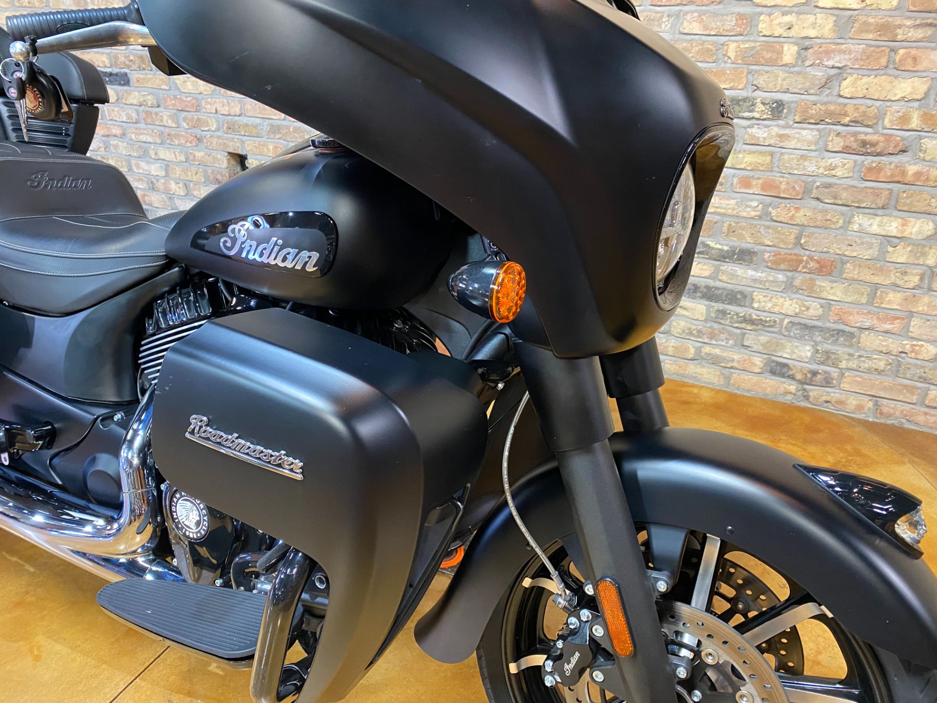 2022 Indian Motorcycle Roadmaster® Dark Horse® in Big Bend, Wisconsin - Photo 4