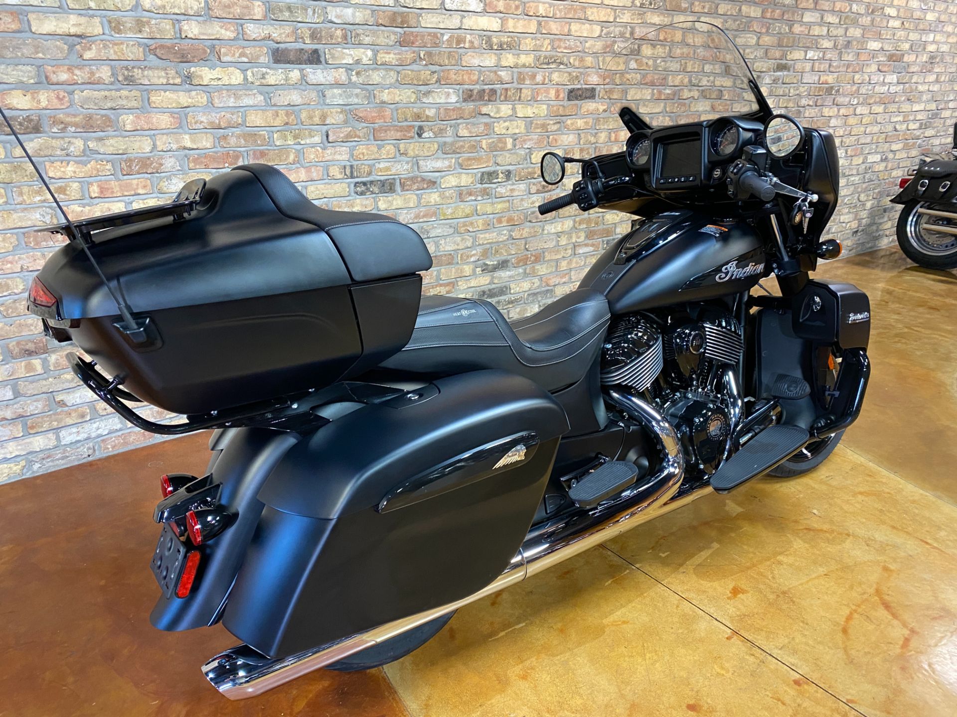 2022 Indian Motorcycle Roadmaster® Dark Horse® in Big Bend, Wisconsin - Photo 9