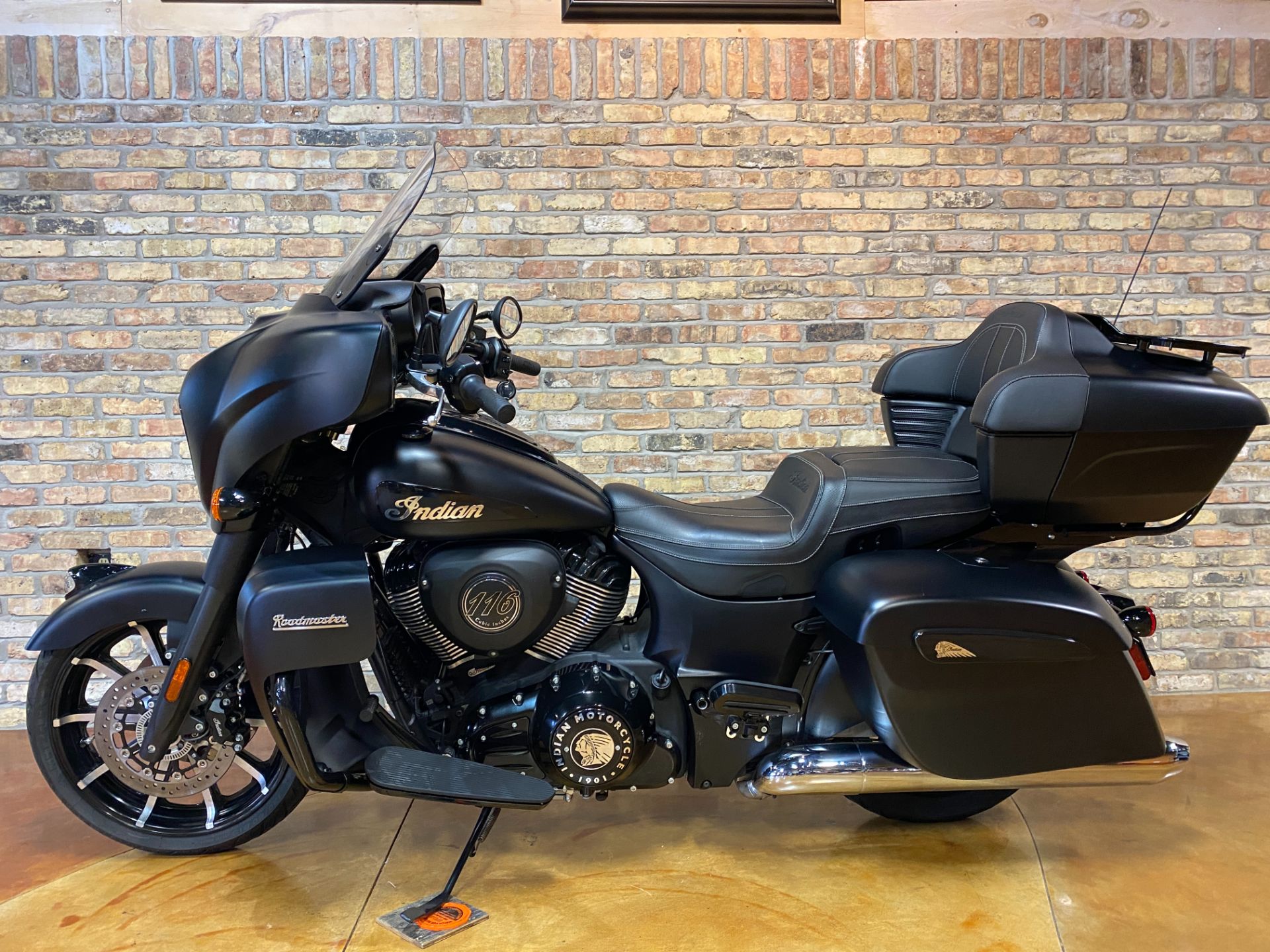 2022 Indian Motorcycle Roadmaster® Dark Horse® in Big Bend, Wisconsin - Photo 18