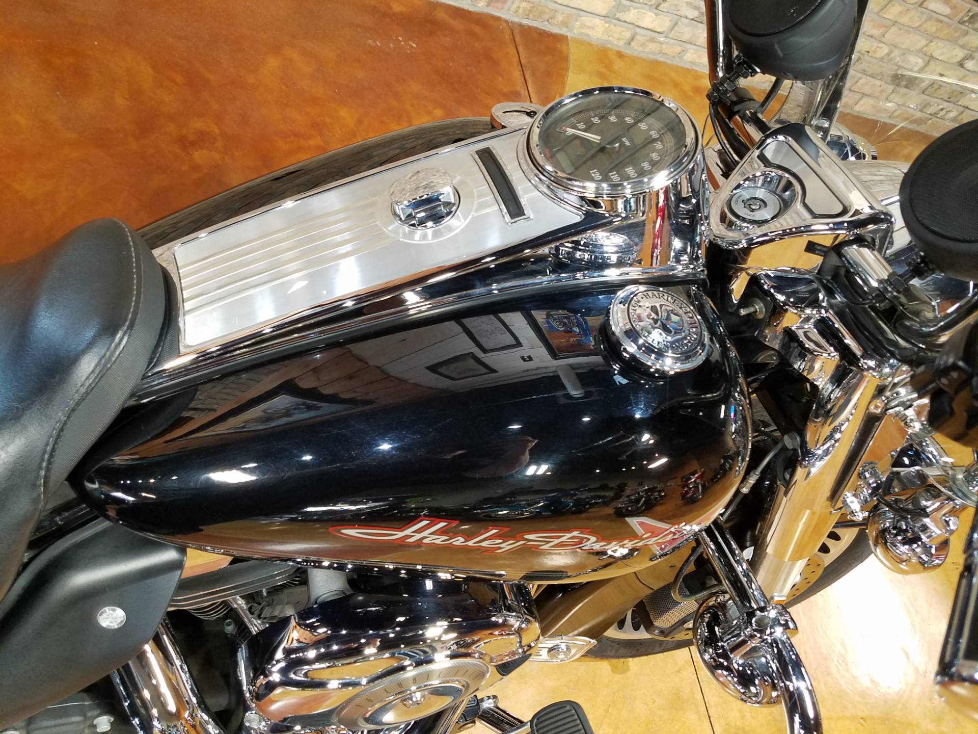 2009 Harley-Davidson Road King® in Big Bend, Wisconsin - Photo 21
