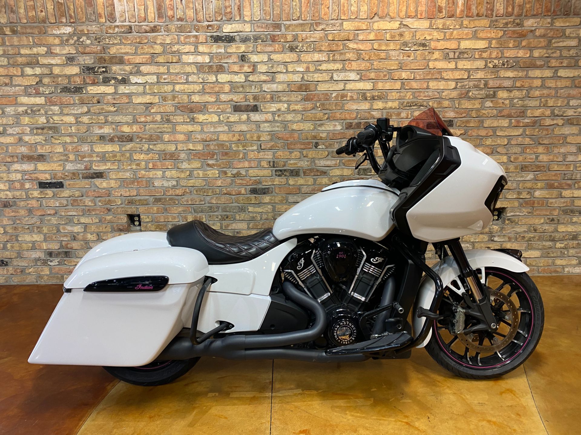 2020 Indian Motorcycle Challenger® Dark Horse® in Big Bend, Wisconsin - Photo 30