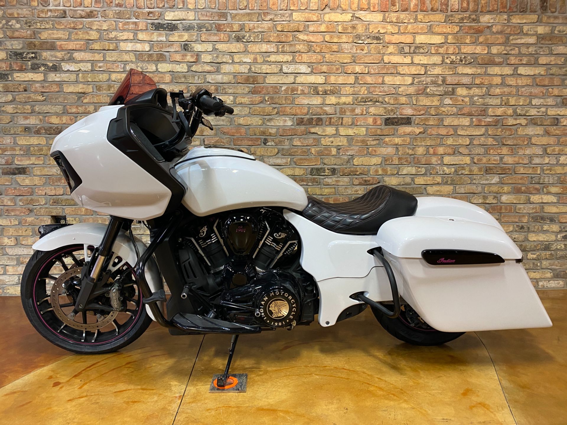 2020 Indian Motorcycle Challenger® Dark Horse® in Big Bend, Wisconsin - Photo 20