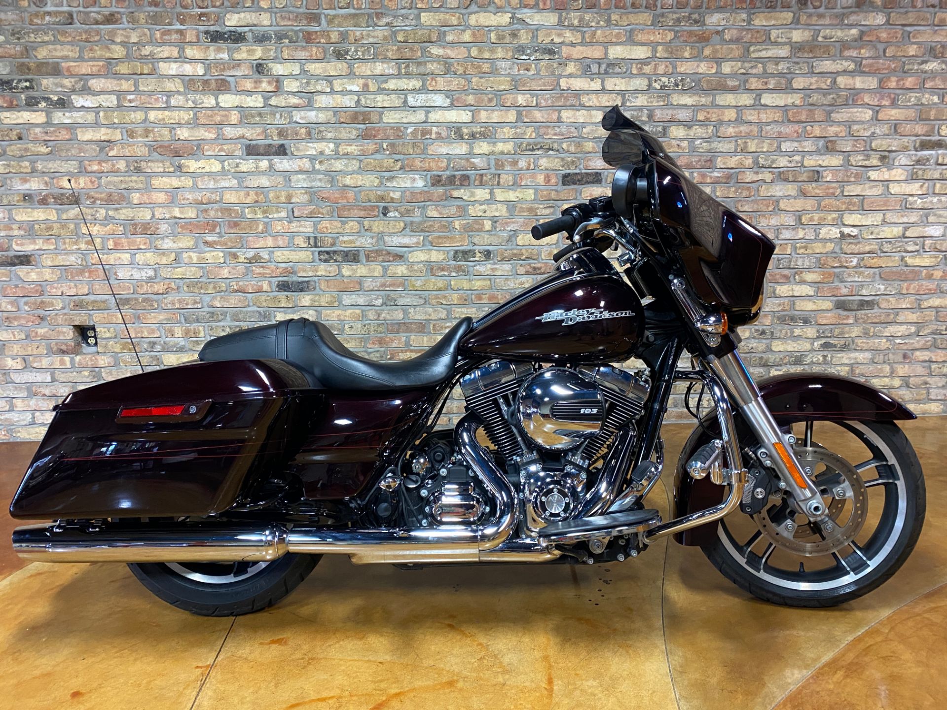 2014 Harley-Davidson Street Glide® Special in Big Bend, Wisconsin - Photo 25