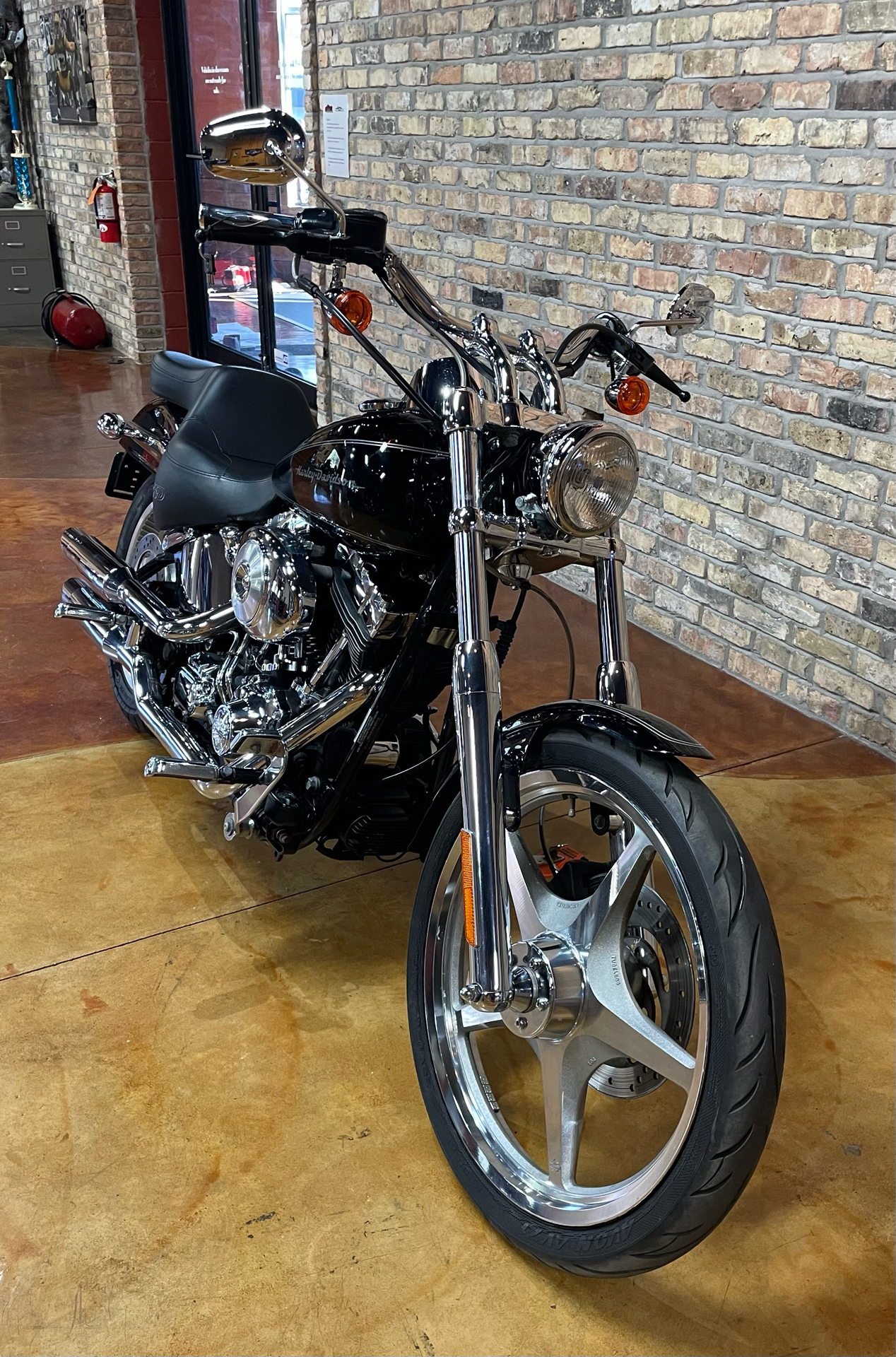 2004 Harley-Davidson FXSTD/FXSTDI Softail® Deuce™ in Big Bend, Wisconsin - Photo 10