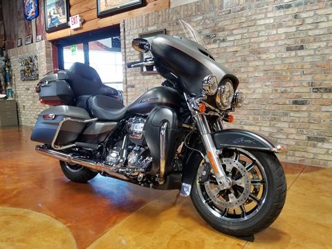 2019 Harley-Davidson Ultra Limited in Big Bend, Wisconsin - Photo 2