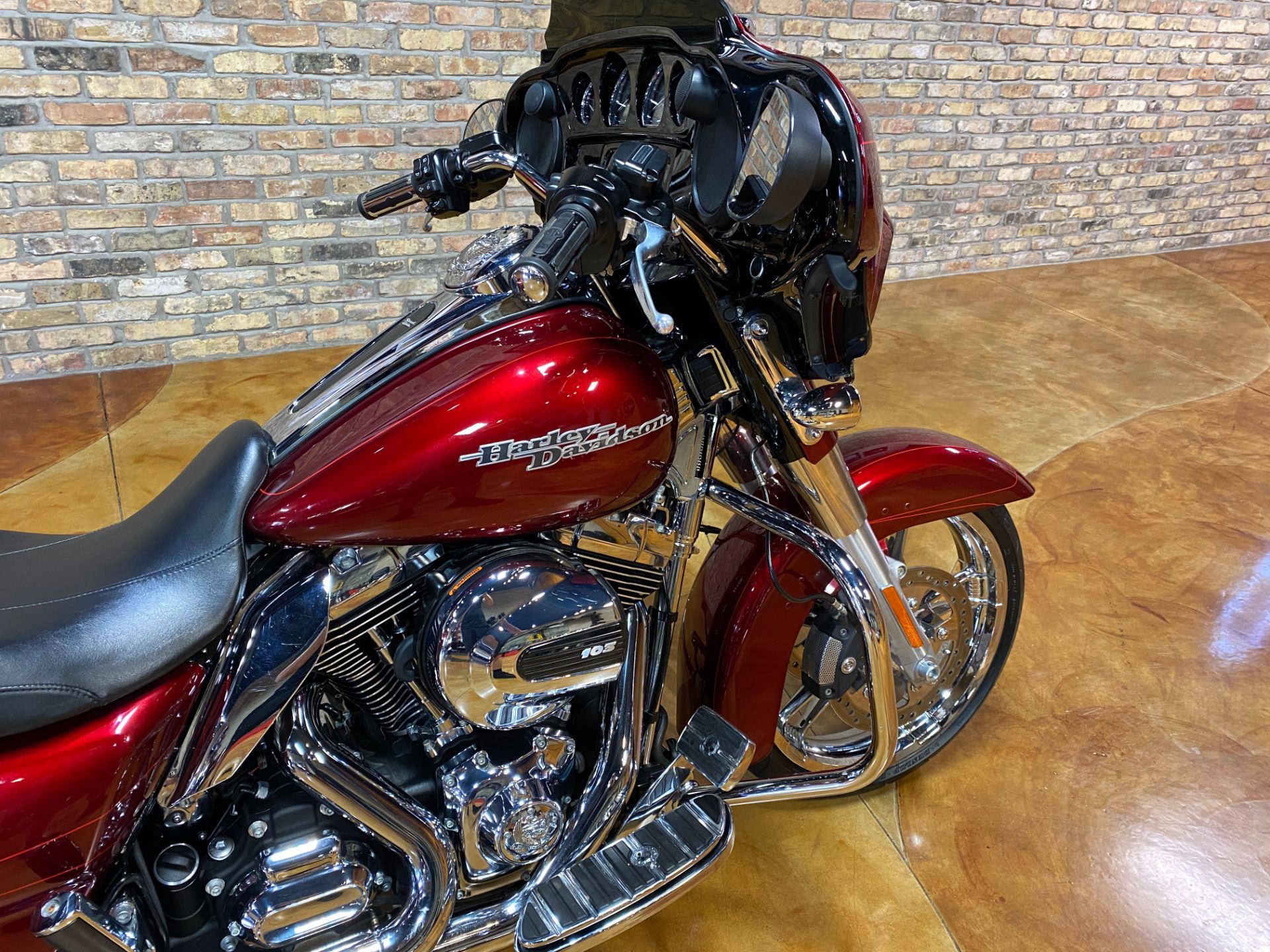 2016 Harley-Davidson Street Glide® Special in Big Bend, Wisconsin - Photo 27