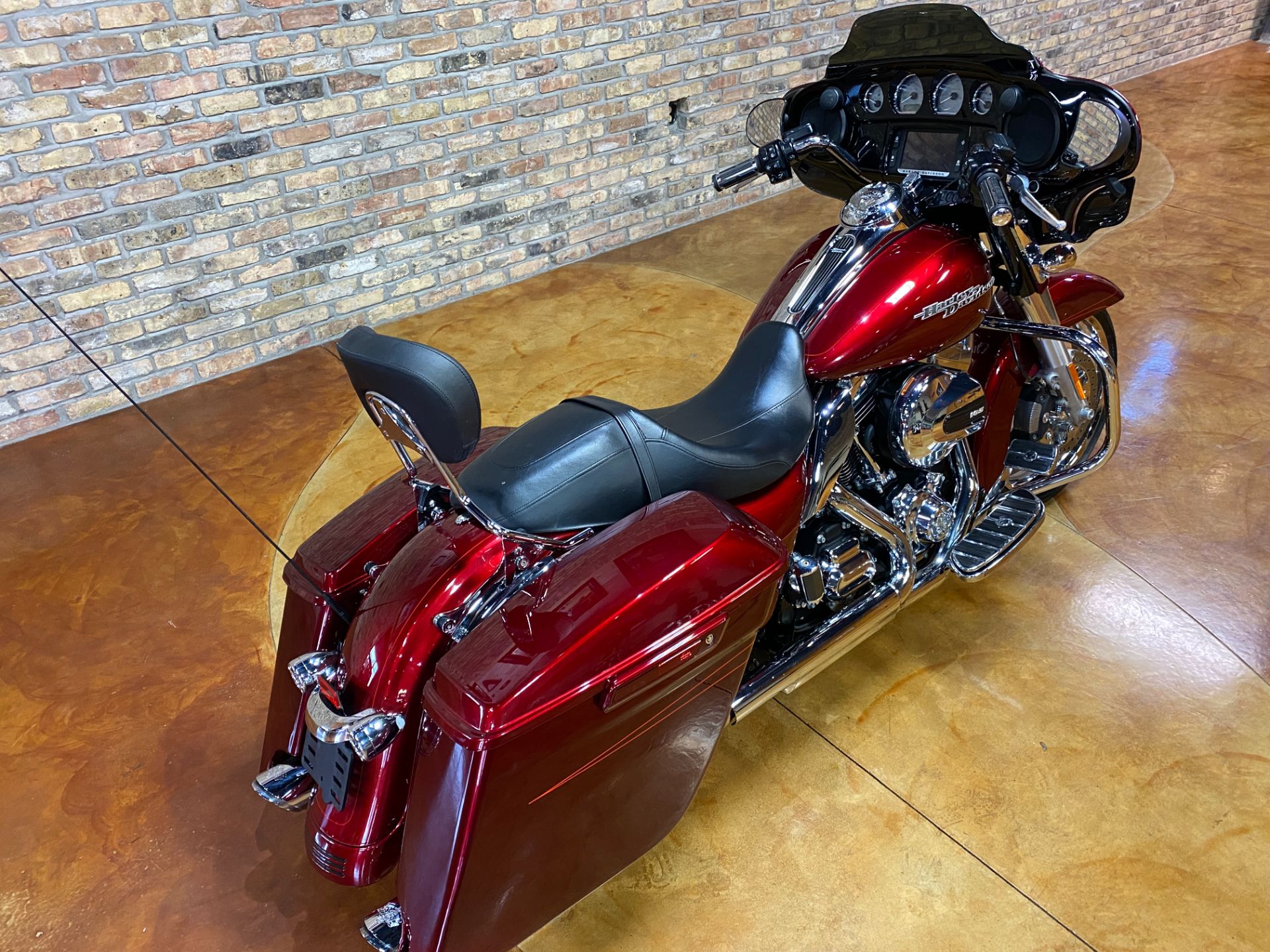 2016 Harley-Davidson Street Glide® Special in Big Bend, Wisconsin - Photo 31