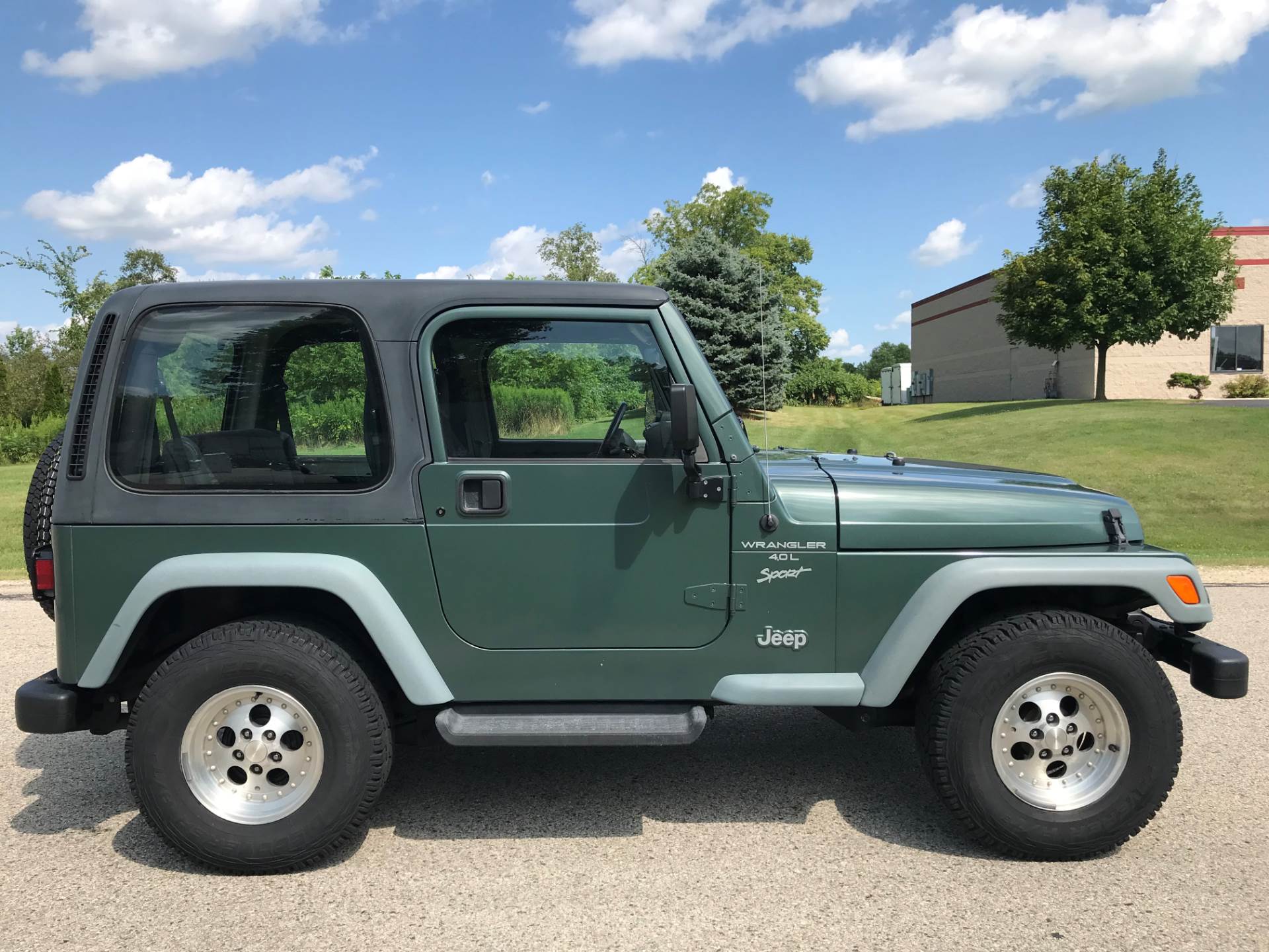 1999 Jeep Wrangler Sport 2dr 4WD SUV in Big Bend, Wisconsin - Photo 17