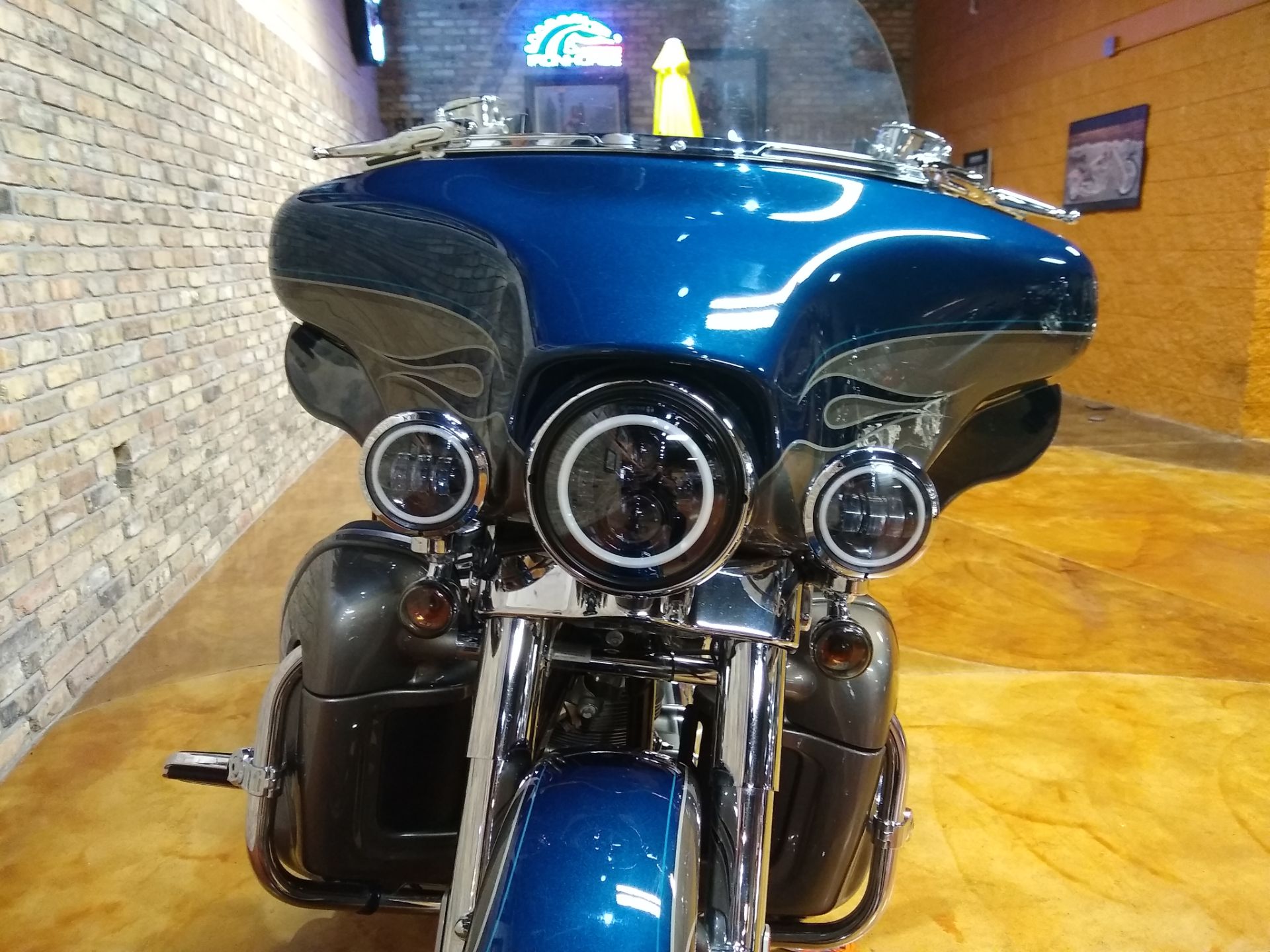 2010 Harley-Davidson CVO™ Ultra Classic® Electra Glide® in Big Bend, Wisconsin - Photo 42