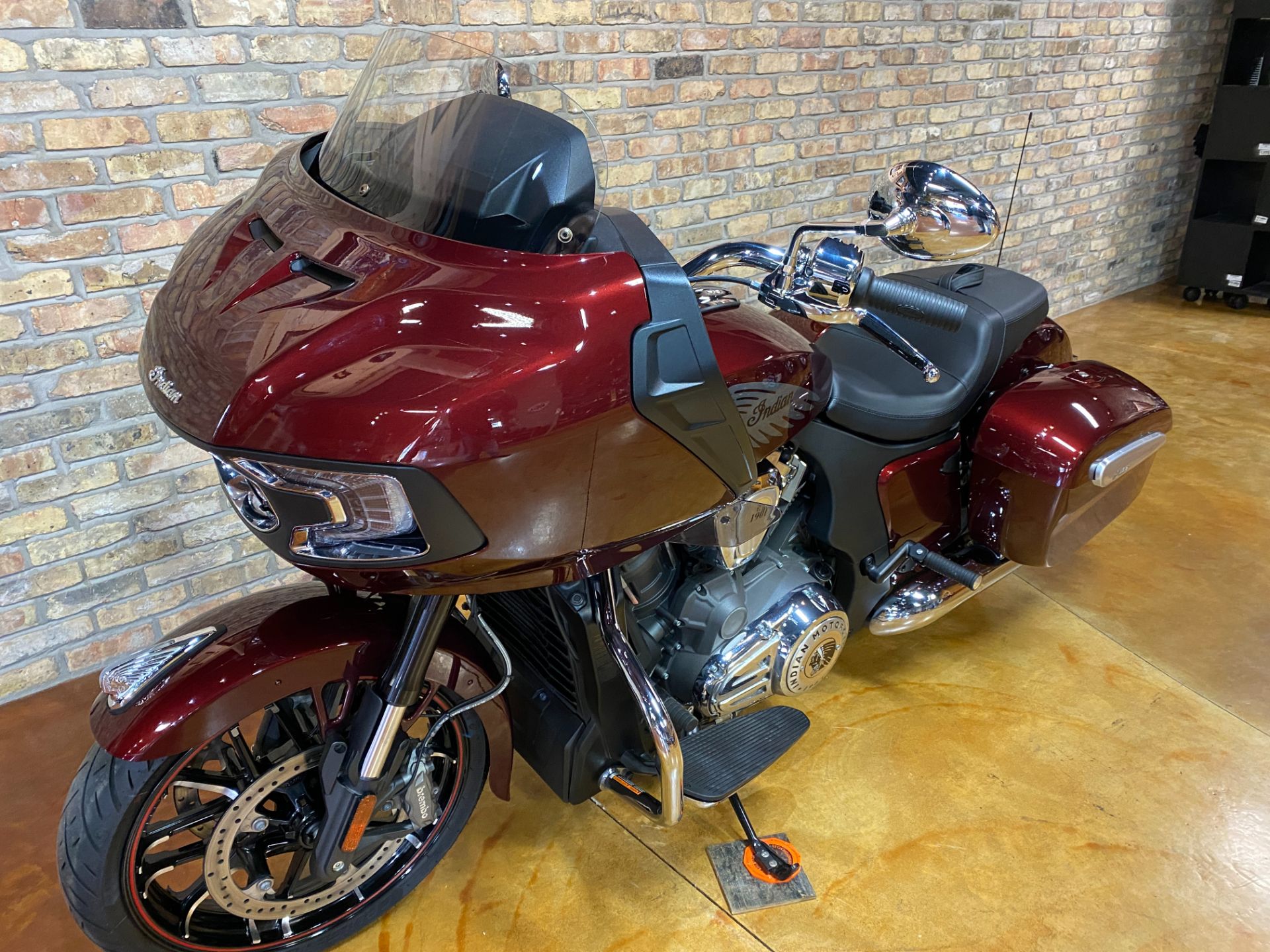 2023 Indian Motorcycle Challenger® Limited in Big Bend, Wisconsin - Photo 20