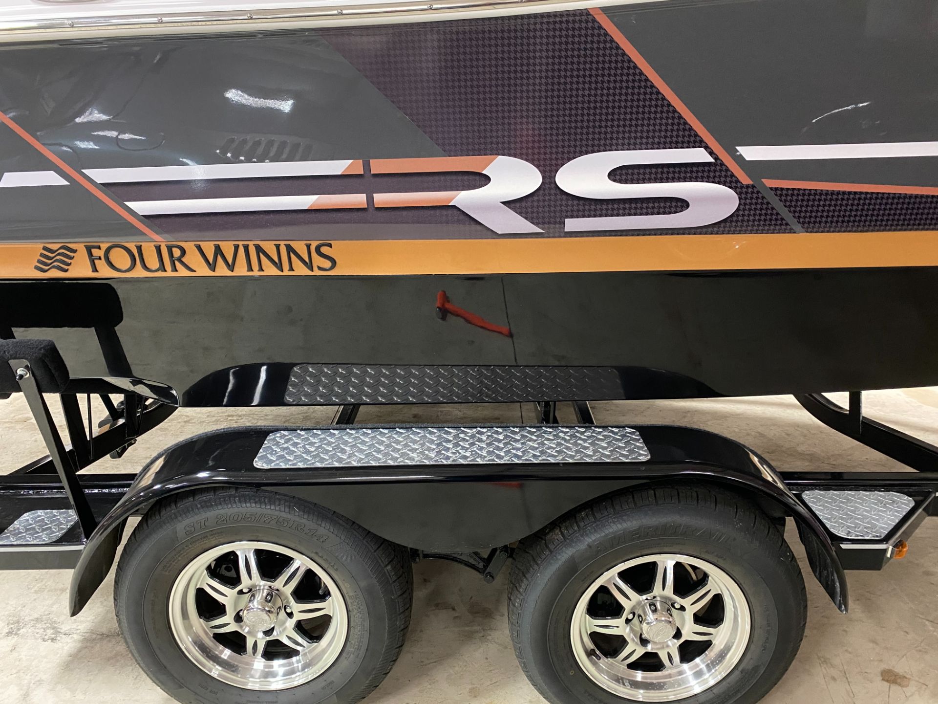 2019 Four Winns Horizon 210 RS in Big Bend, Wisconsin - Photo 11