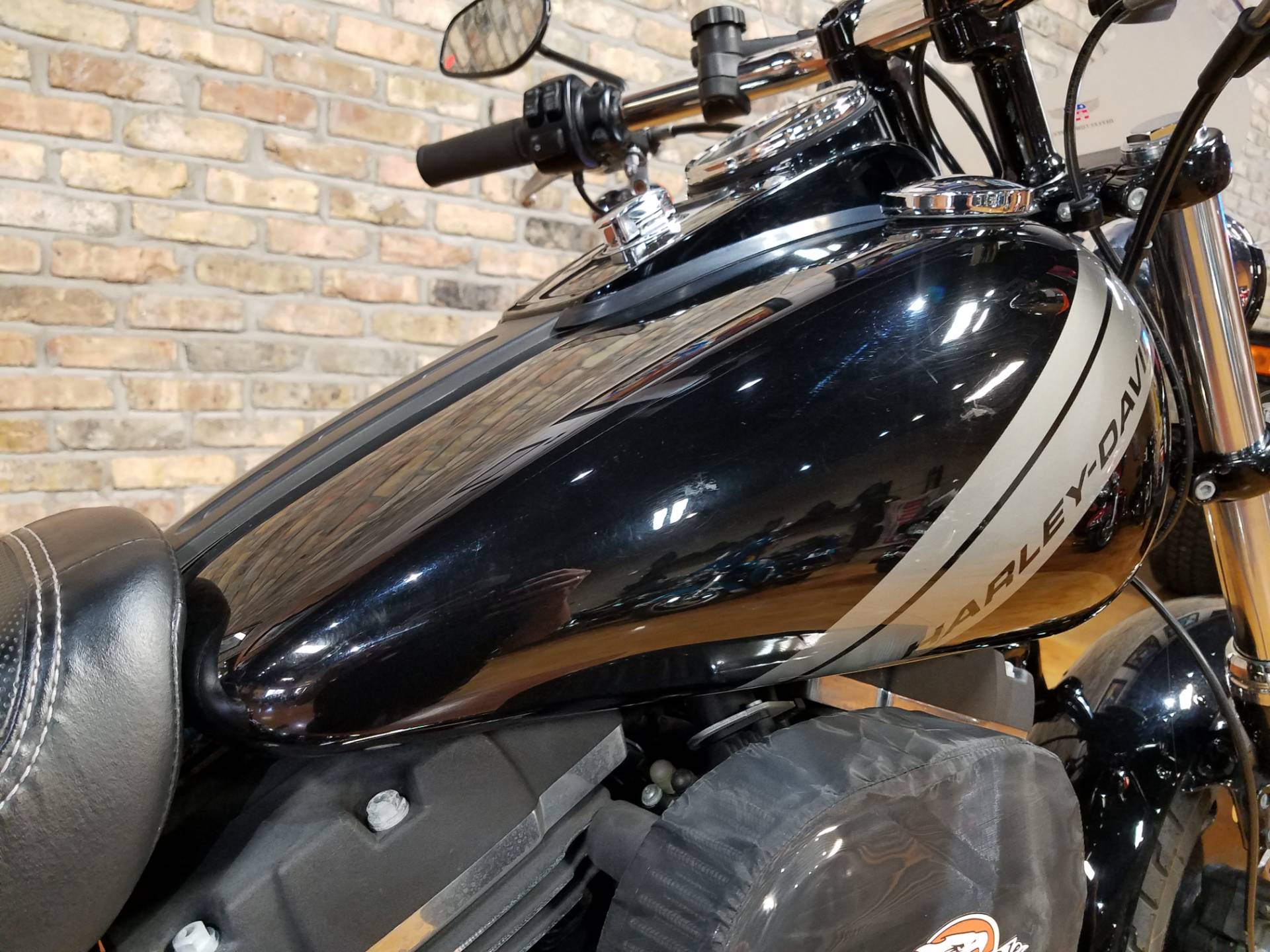 2014 Harley-Davidson Dyna® Fat Bob® in Big Bend, Wisconsin - Photo 11