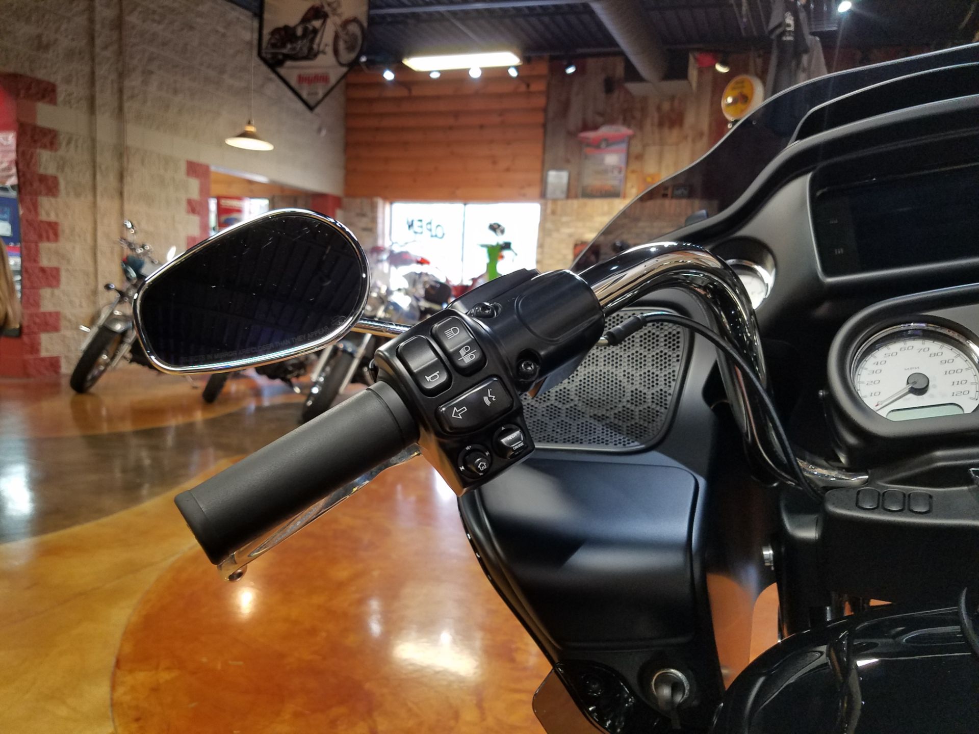 2019 Harley-Davidson Road Glide® in Big Bend, Wisconsin - Photo 54
