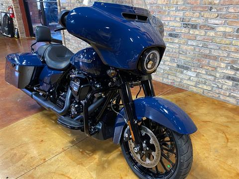 2019 Harley-Davidson Street Glide® Special in Big Bend, Wisconsin - Photo 10