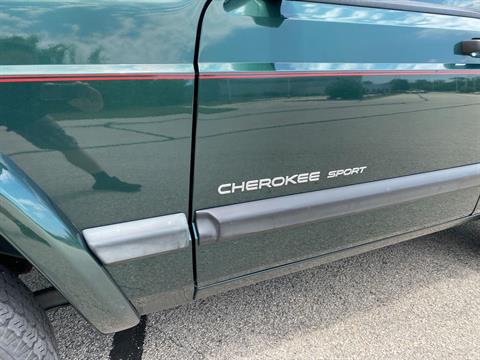 2001 Jeep® Cherokee Sport in Big Bend, Wisconsin - Photo 8