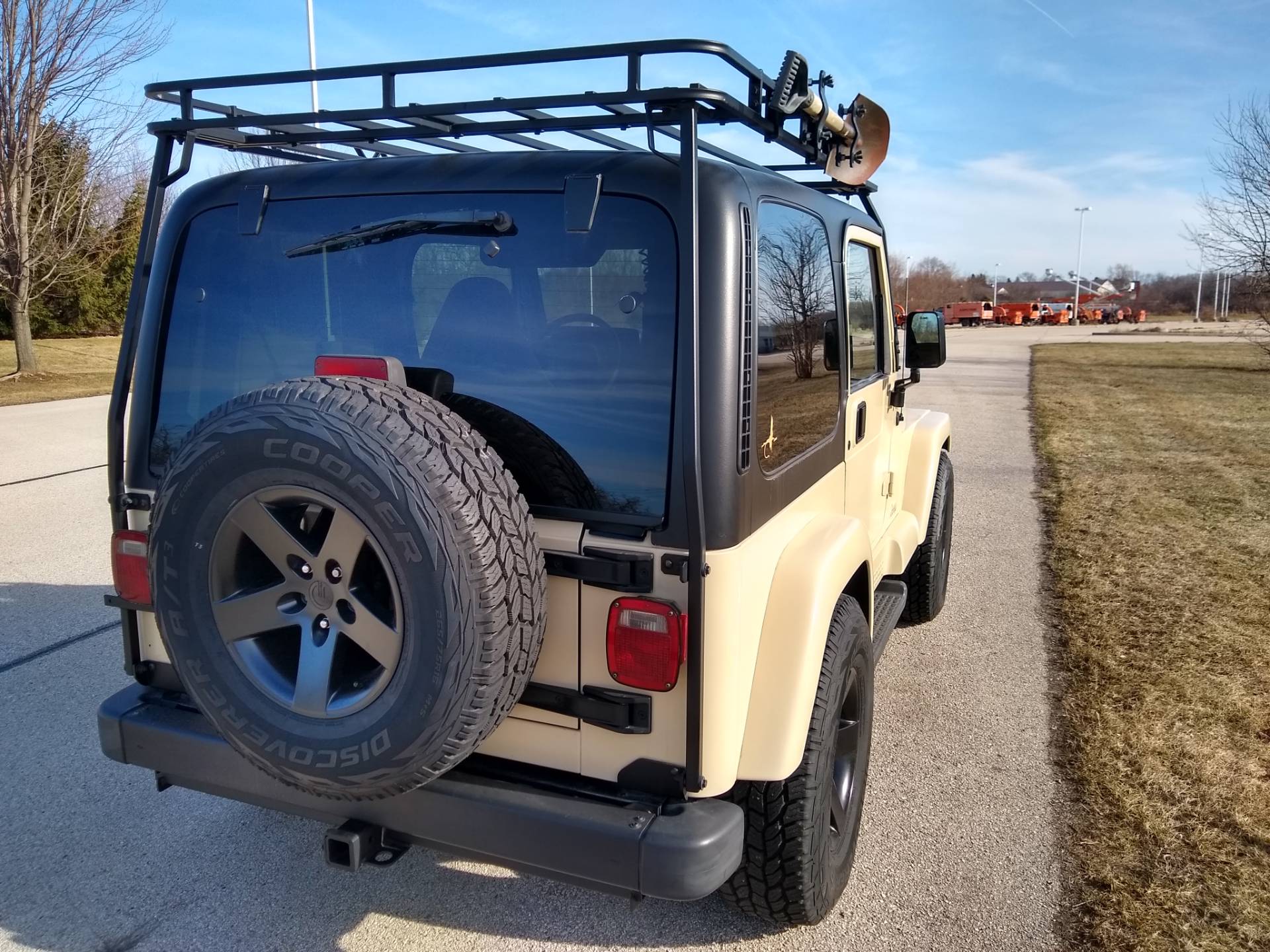 1997 Jeep® Wrangler Sahara in Big Bend, Wisconsin - Photo 27
