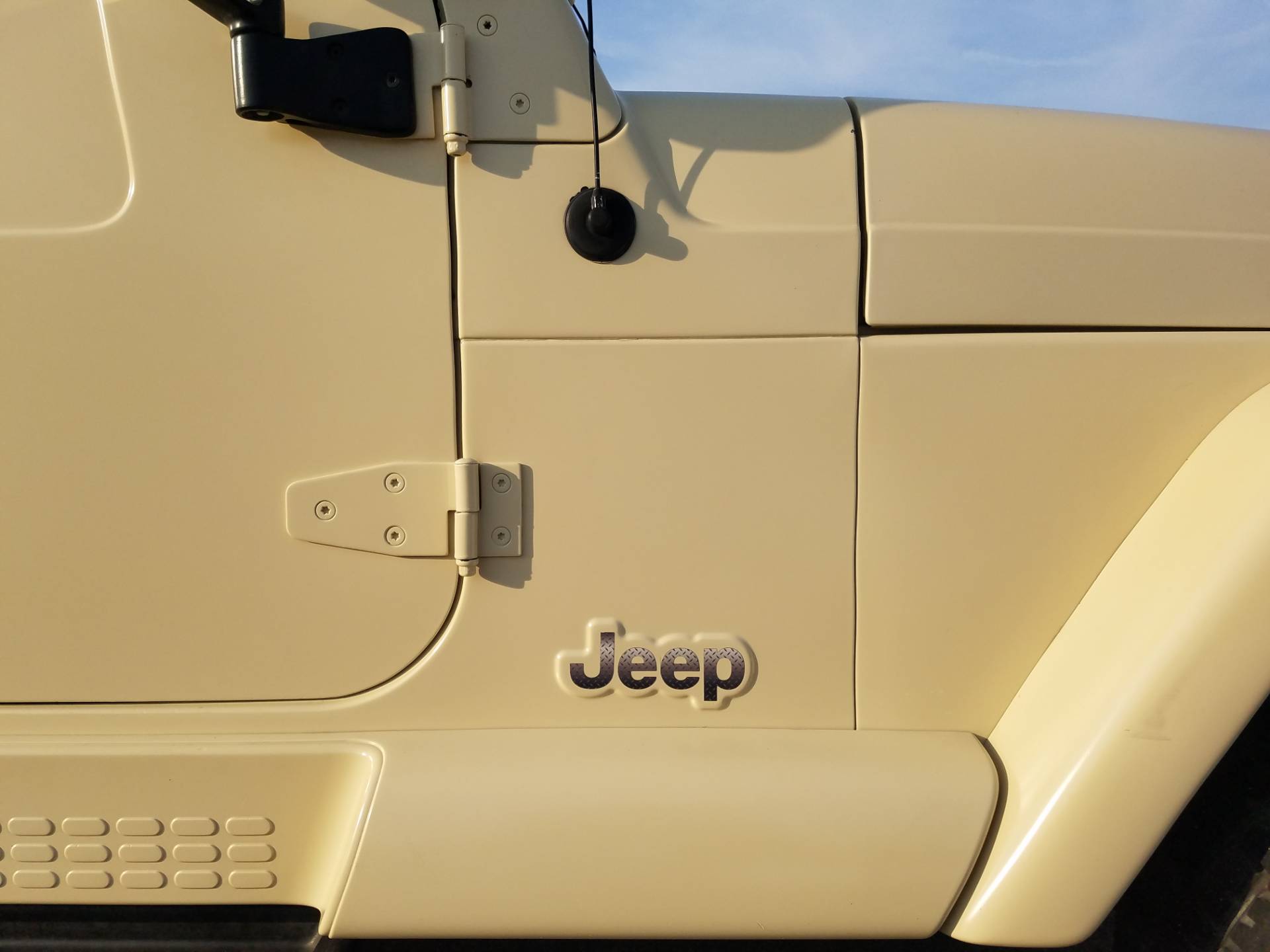 1997 Jeep® Wrangler Sahara in Big Bend, Wisconsin - Photo 7