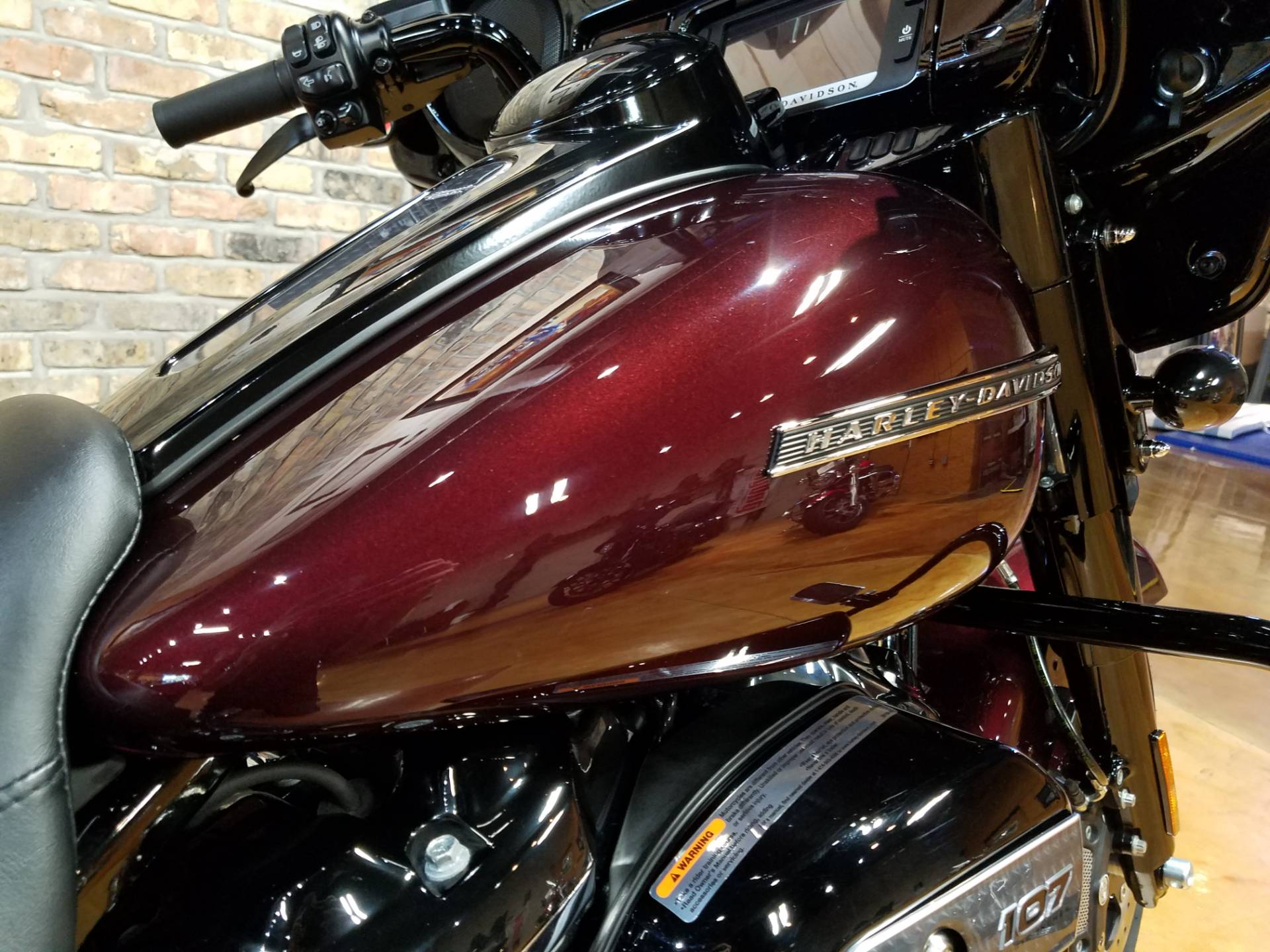 2018 street glide accessories