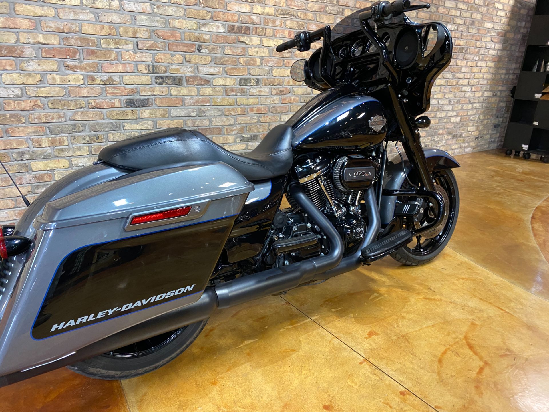 2021 Harley-Davidson Street Glide® Special in Big Bend, Wisconsin - Photo 11