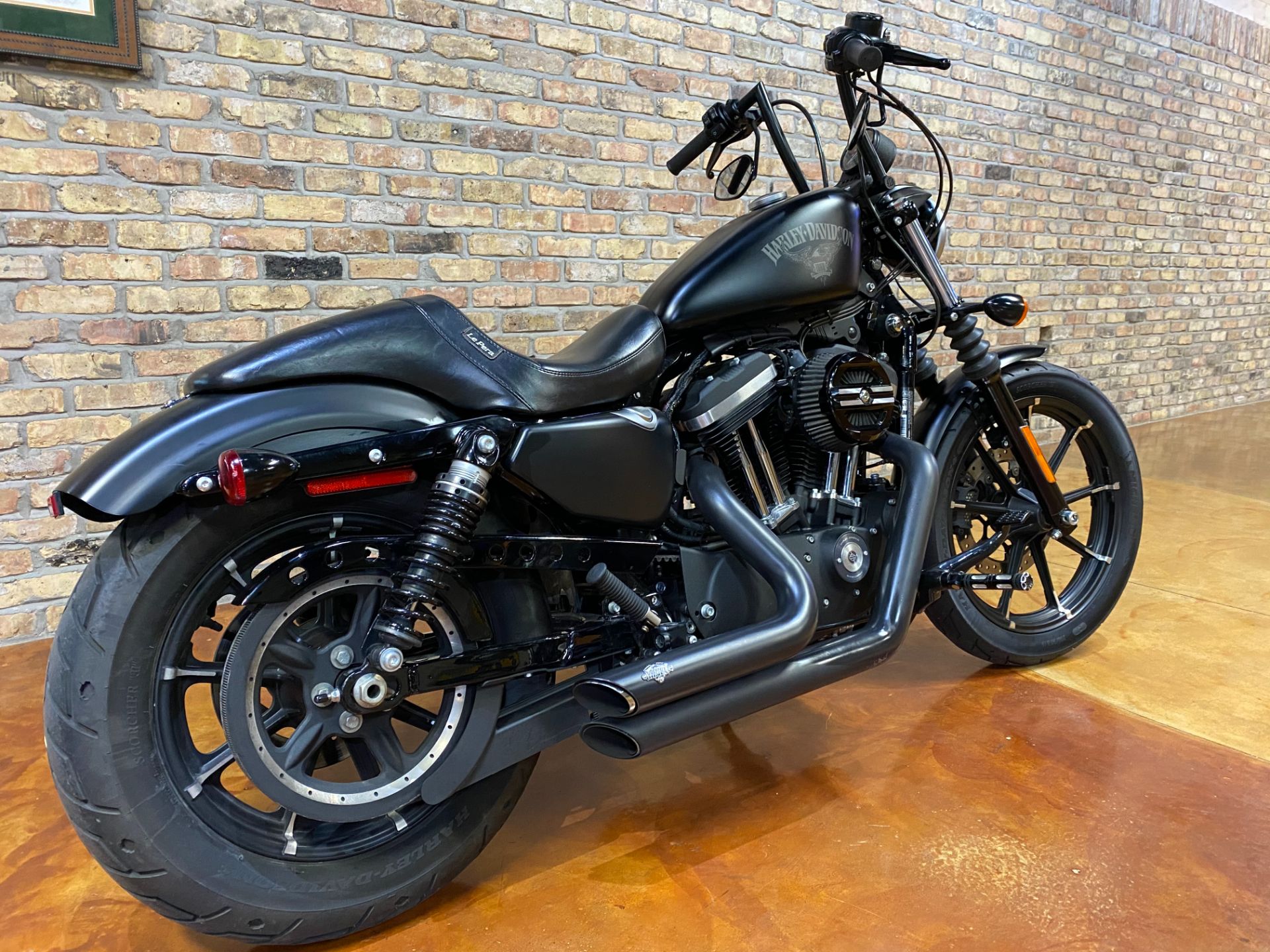 2017 Harley-Davidson Iron 883™ in Big Bend, Wisconsin - Photo 3