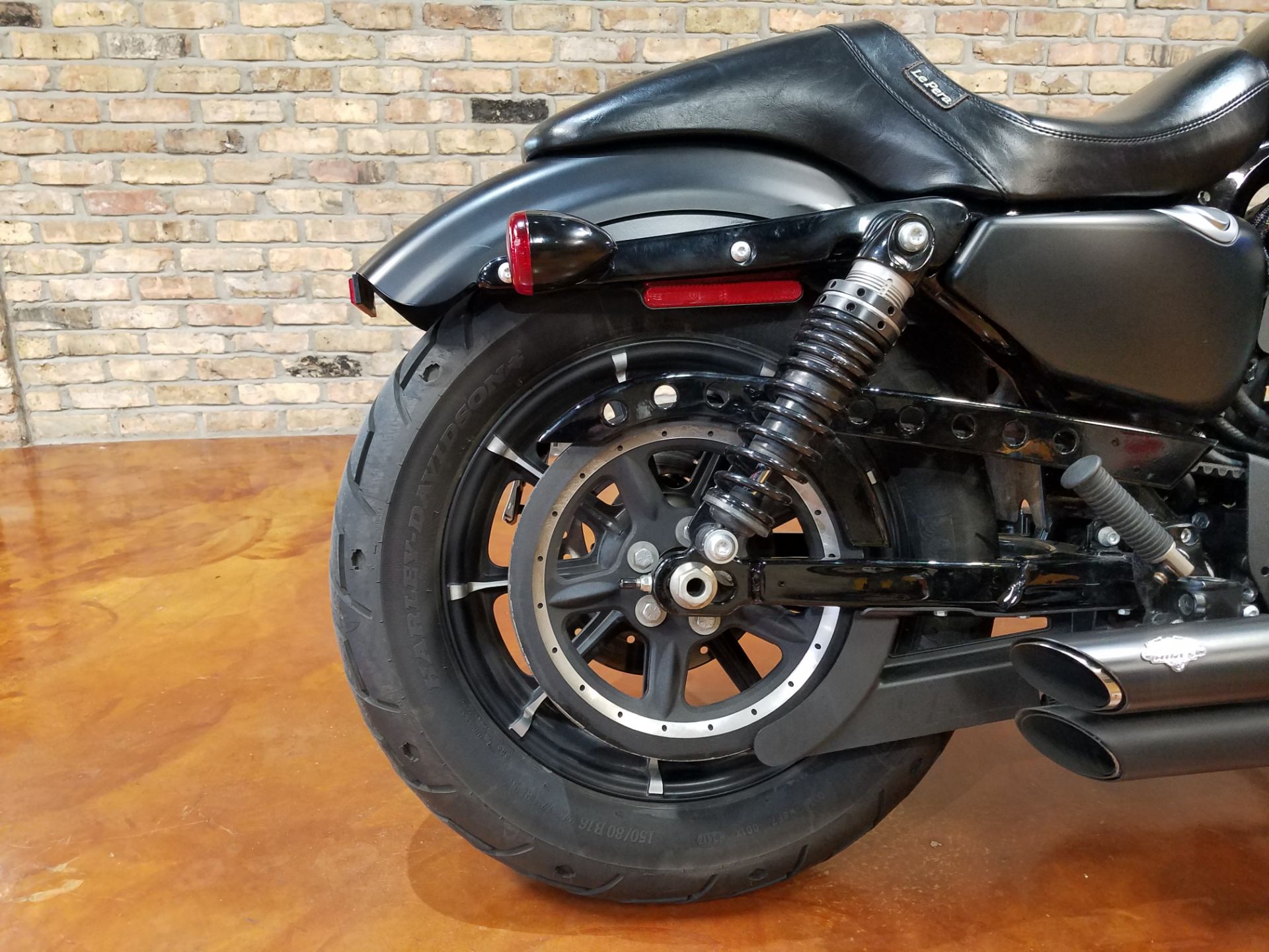 2017 Harley-Davidson Iron 883™ in Big Bend, Wisconsin - Photo 17