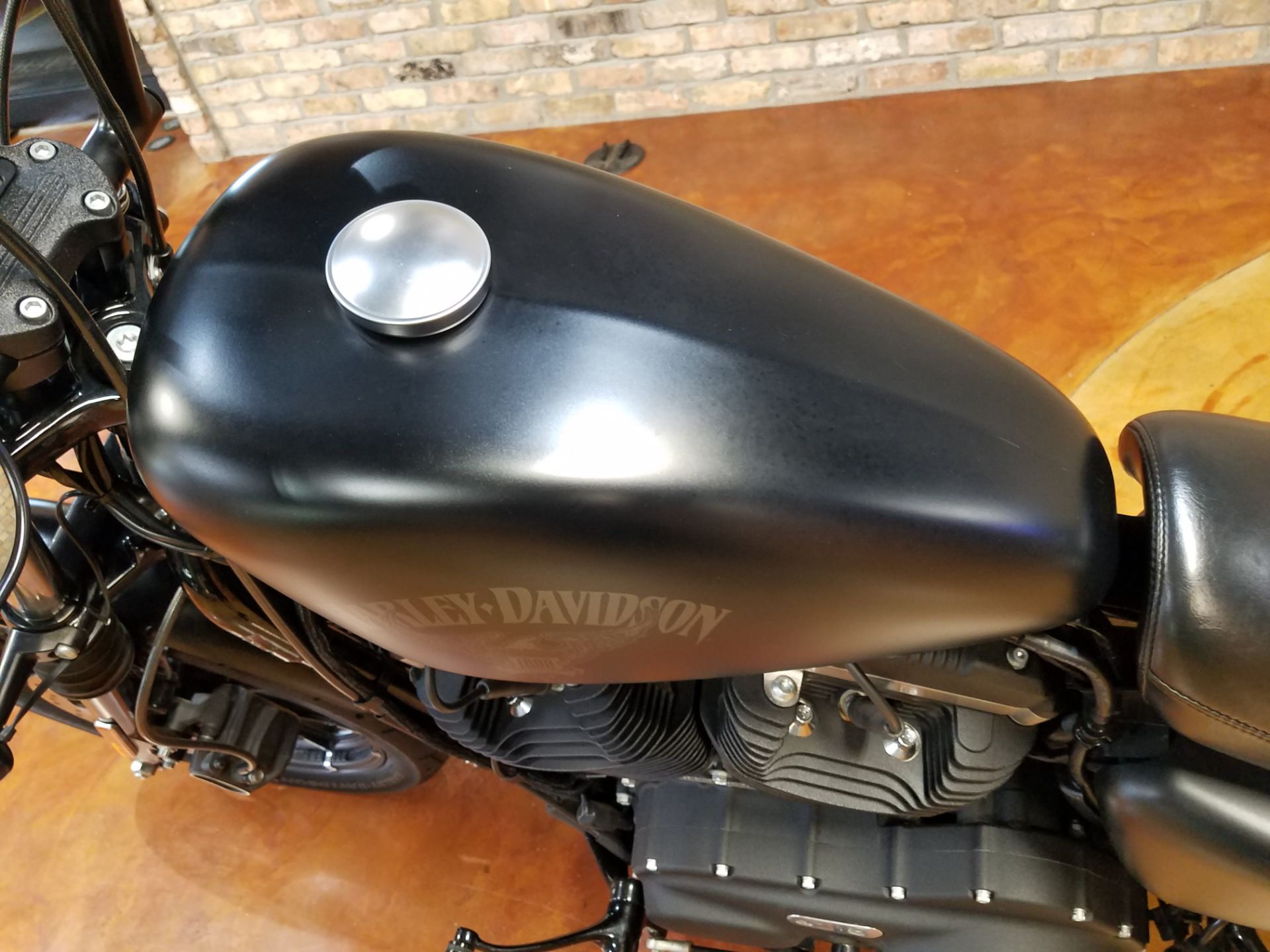 2017 Harley-Davidson Iron 883™ in Big Bend, Wisconsin - Photo 57