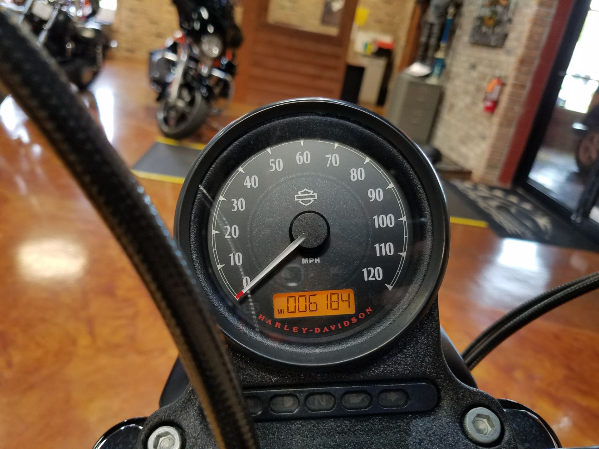 2017 Harley-Davidson Iron 883™ in Big Bend, Wisconsin - Photo 63
