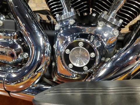 2016 Harley-Davidson Road Glide® Special in Big Bend, Wisconsin - Photo 10