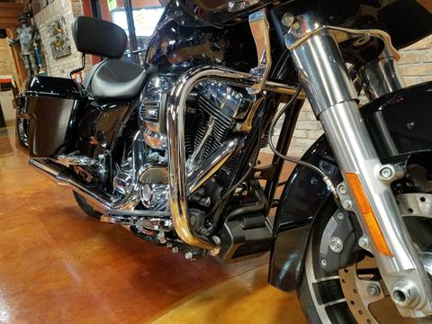 2016 Harley-Davidson Road Glide® Special in Big Bend, Wisconsin - Photo 18