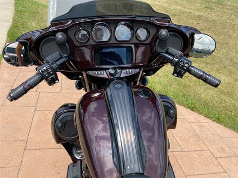 2019 Harley-Davidson CVO™ Street Glide® in Big Bend, Wisconsin - Photo 10